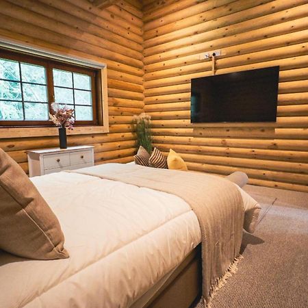 Aspen Lodge, Amazing New Log Cabin With Hot Tub - Sleeps 6 - Felmoor Park 莫珀斯 客房 照片