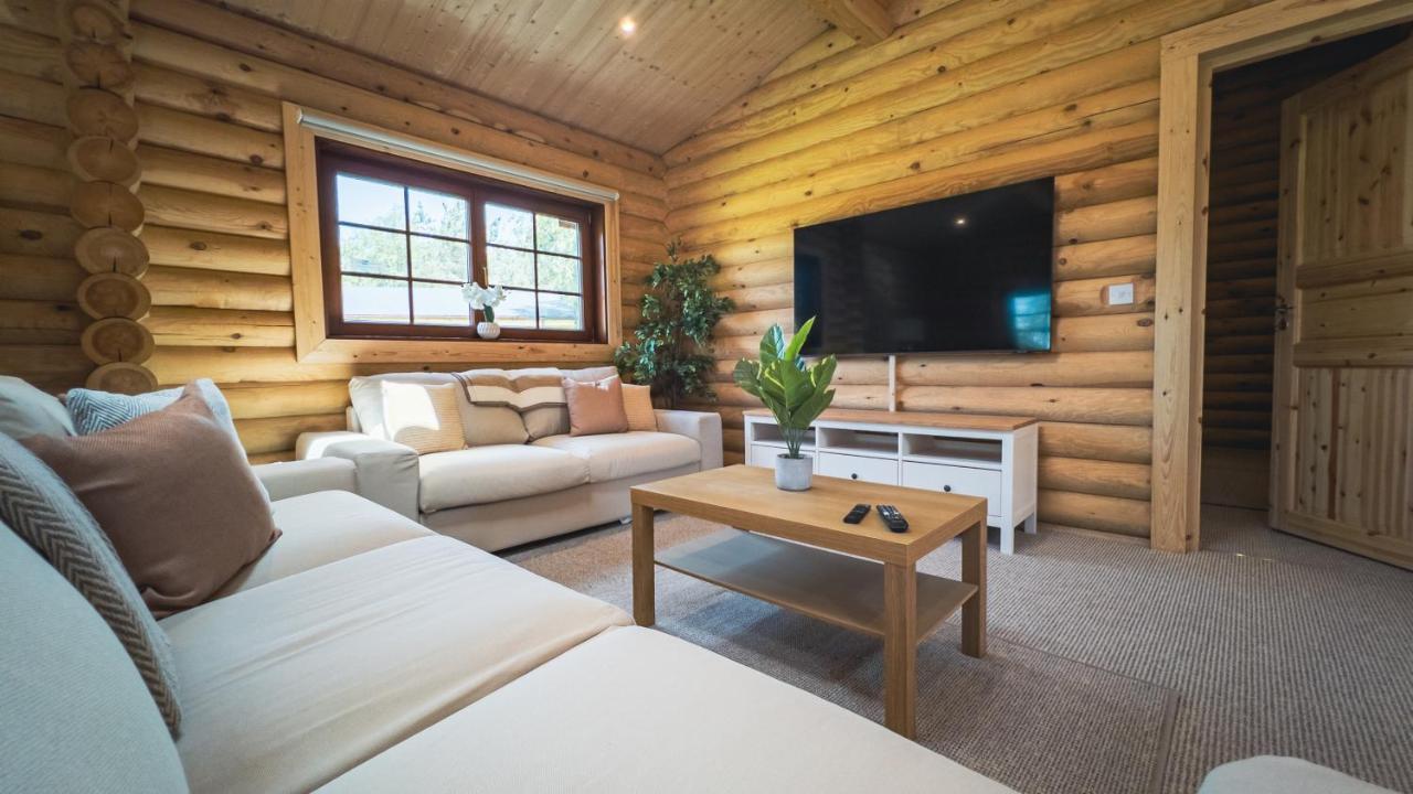 Aspen Lodge, Amazing New Log Cabin With Hot Tub - Sleeps 6 - Felmoor Park 莫珀斯 外观 照片