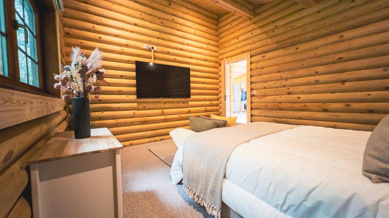 Aspen Lodge, Amazing New Log Cabin With Hot Tub - Sleeps 6 - Felmoor Park 莫珀斯 外观 照片